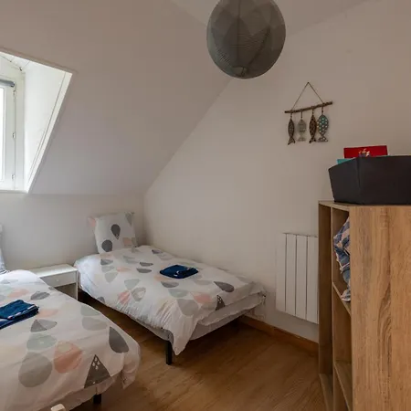 Les Petits Poissons Dans L'eau *